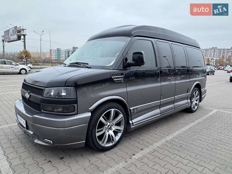 Мінівен Chevrolet Express 2008 в Києві