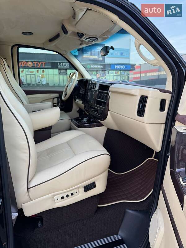 Мінівен Chevrolet Express 2008 в Києві