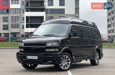 Минивэн Chevrolet Express 2022 в Киеве
