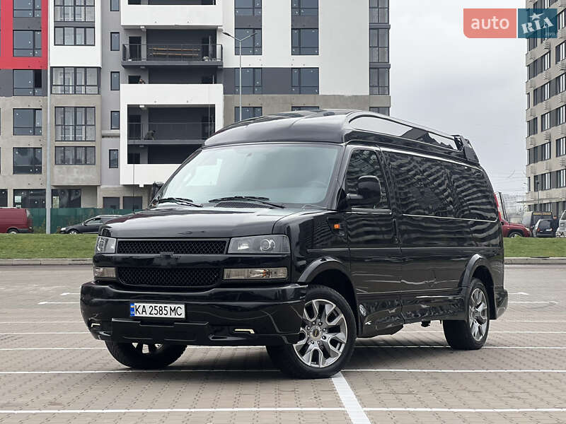 Мінівен Chevrolet Express 2022 в Києві фото Мінівен Chevrolet Express 2022 в Києві
