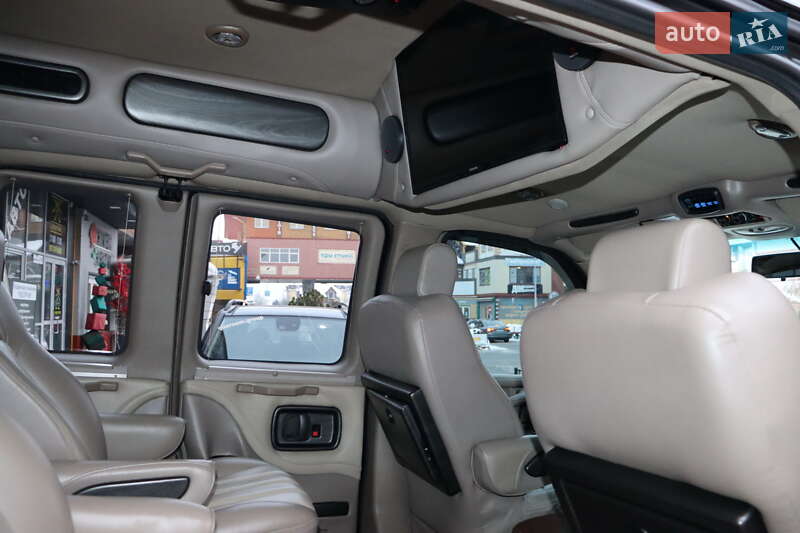 Мінівен Chevrolet Express 2014 в Львові