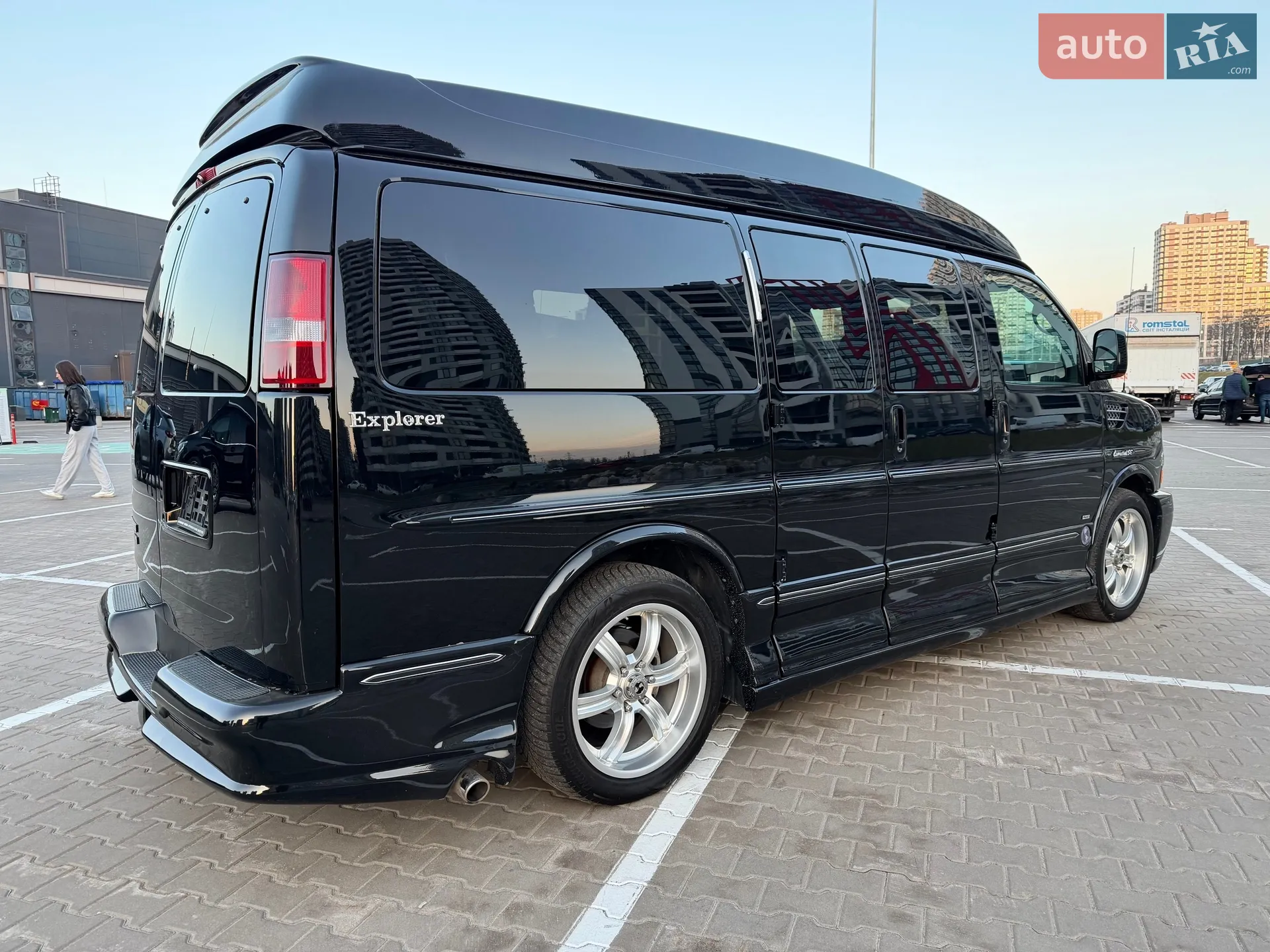 2010 Chevrolet Express - мініатюра 6