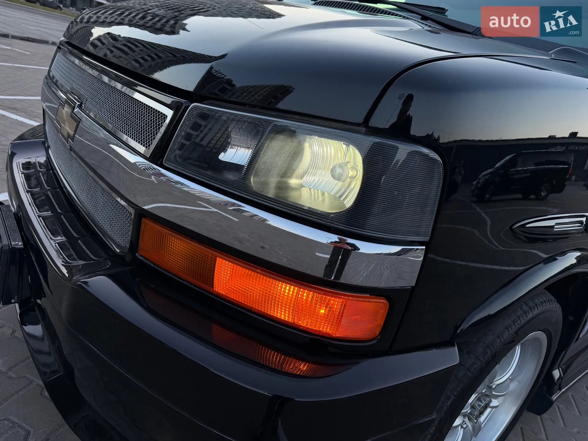 2010 Chevrolet Express - мініатюра 23