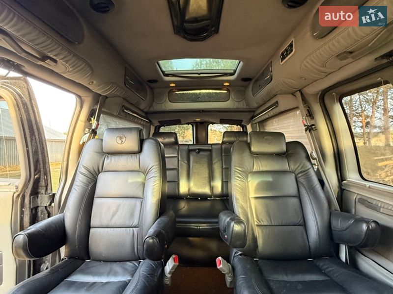 Минивэн Chevrolet Express 2008 в Нетешине