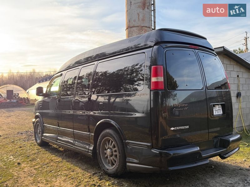 Минивэн Chevrolet Express 2008 в Нетешине