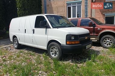 Грузовой фургон Chevrolet Express 2011 в Житомире