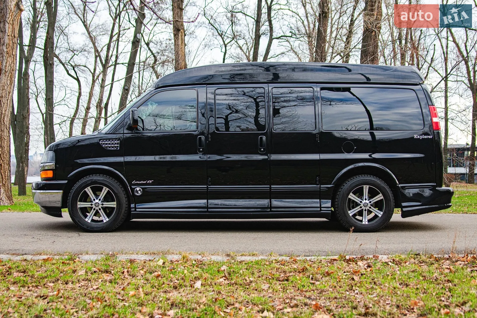 2012 Chevrolet Express - мініатюра 2