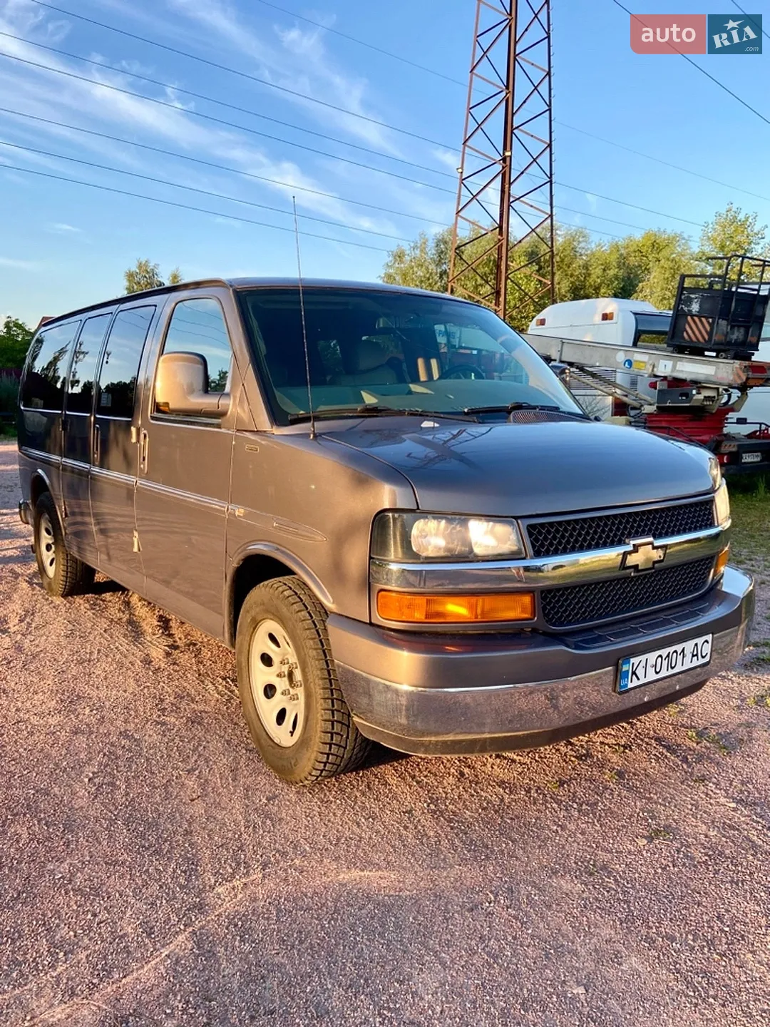 2010 Chevrolet Express - мініатюра 6
