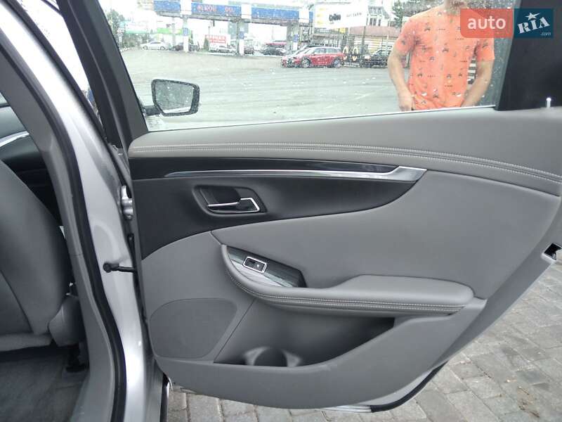 Седан Chevrolet Impala 2016 в Одесі