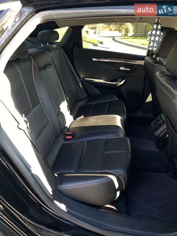 Седан Chevrolet Impala 2018 в Виннице