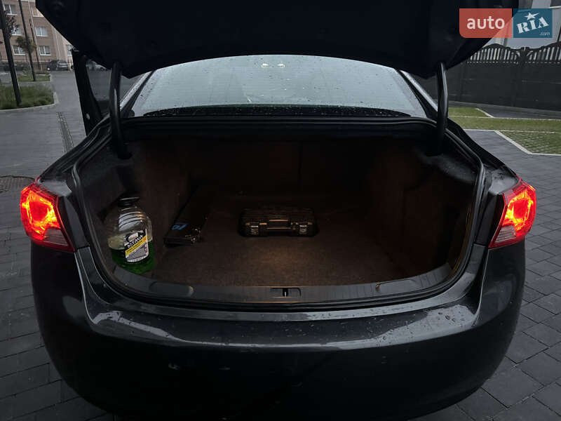 Седан Chevrolet Impala 2013 в Івано-Франківську