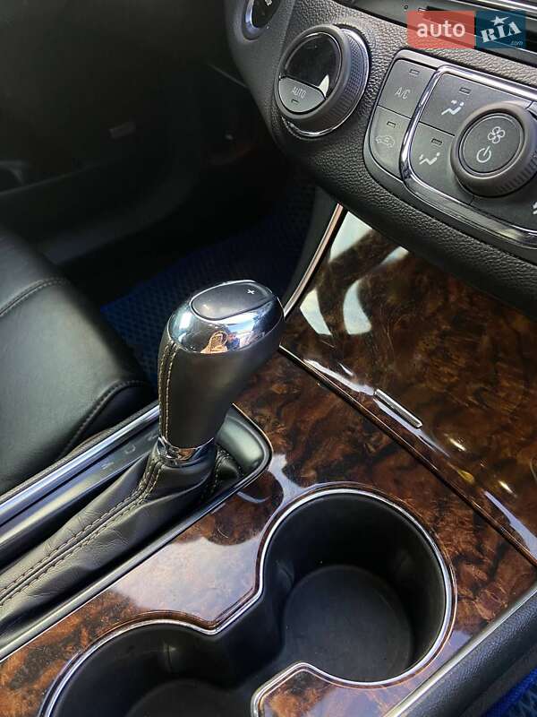 Седан Chevrolet Impala 2013 в Днепре