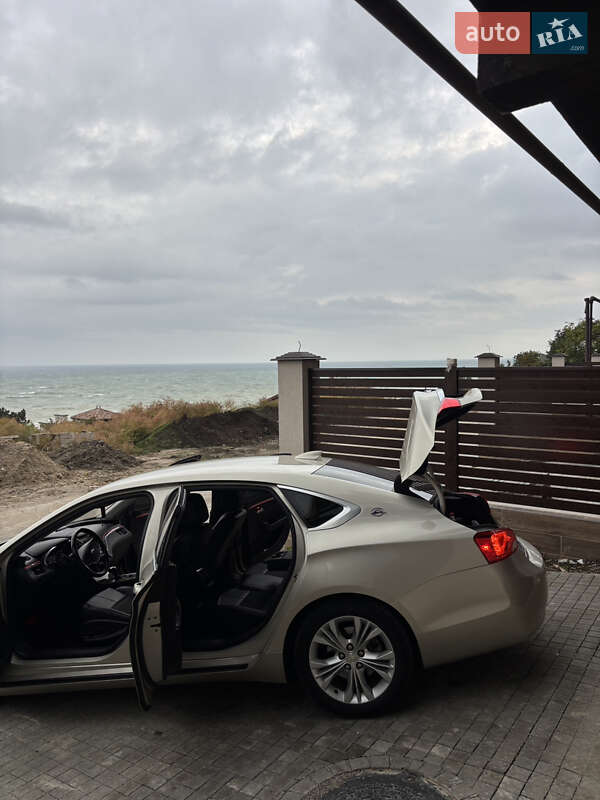 Седан Chevrolet Impala 2015 в Одессе