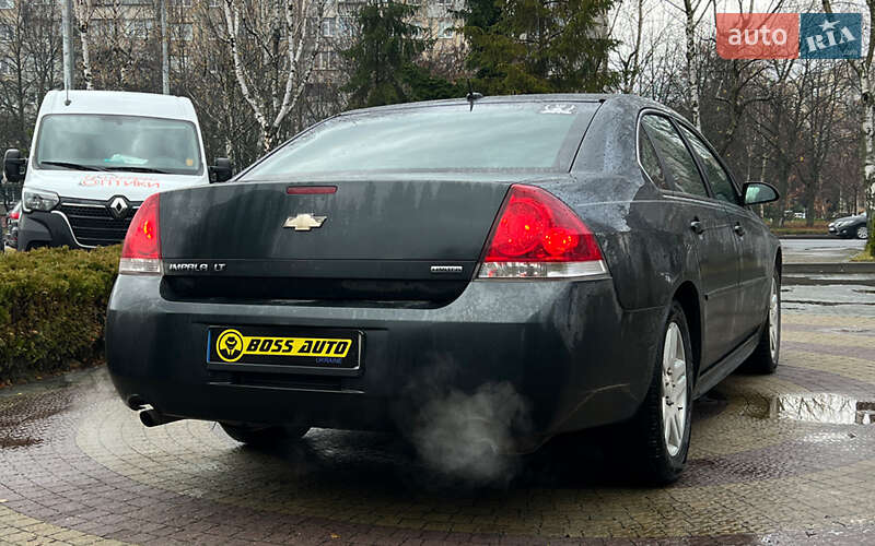 Седан Chevrolet Impala 2013 в Львові