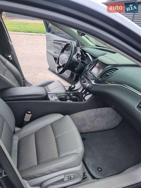 Седан Chevrolet Impala 2015 в Черкассах