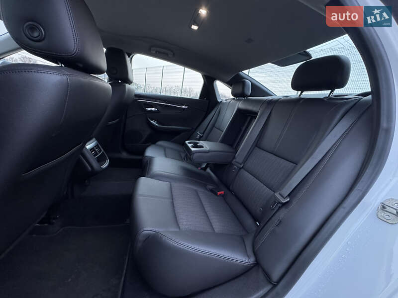 Седан Chevrolet Impala 2018 в Івано-Франківську