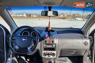 Хетчбек Chevrolet Kalos 2006 в 