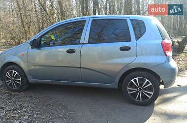 Хэтчбек Chevrolet Kalos 2005 в 