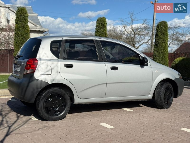 Хетчбек Chevrolet Kalos 2005 в Косові