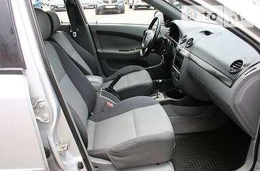 Хэтчбек Chevrolet Lacetti 2008 в Киеве