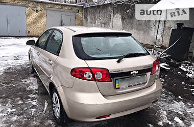 Хетчбек Chevrolet Lacetti 2010 в 