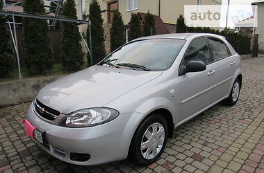 Хетчбек Chevrolet Lacetti 2005 в 