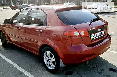 Хетчбек Chevrolet Lacetti 2006 в 