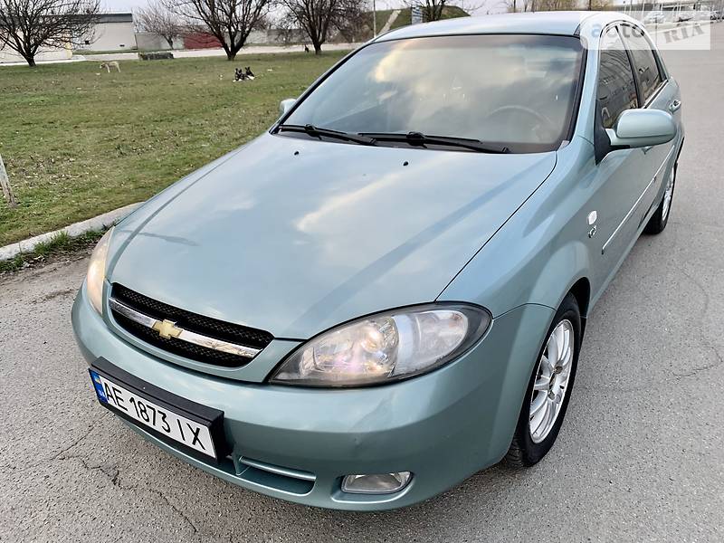 Хетчбек Chevrolet Lacetti 2005 в 