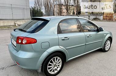 Хетчбек Chevrolet Lacetti 2005 в 