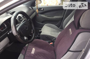 Хэтчбек Chevrolet Lacetti 2005 в Кривом Роге