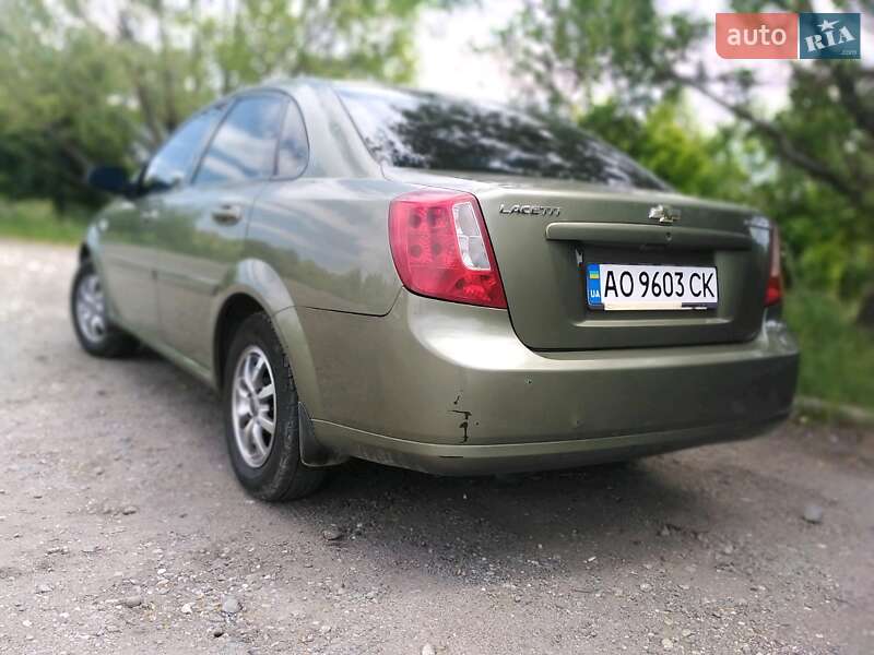 Седан Chevrolet Lacetti 2005 в Ужгороде