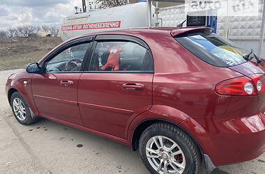 Хэтчбек Chevrolet Lacetti 2006 в Мирнограде