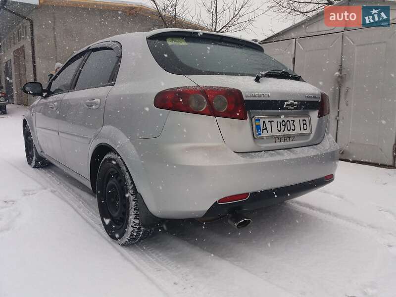 Хэтчбек Chevrolet Lacetti 2005 в Ивано-Франковске фото 6 Хэтчбек Chevrolet Lacetti 2005 в Ивано-Франковске