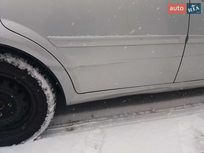 Хэтчбек Chevrolet Lacetti 2005 в Ивано-Франковске фото 21 Хэтчбек Chevrolet Lacetti 2005 в Ивано-Франковске