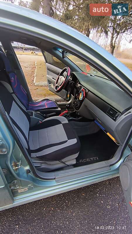 Седан Chevrolet Lacetti 2004 в Смілі