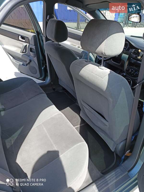 Седан Chevrolet Lacetti 2008 в Львові