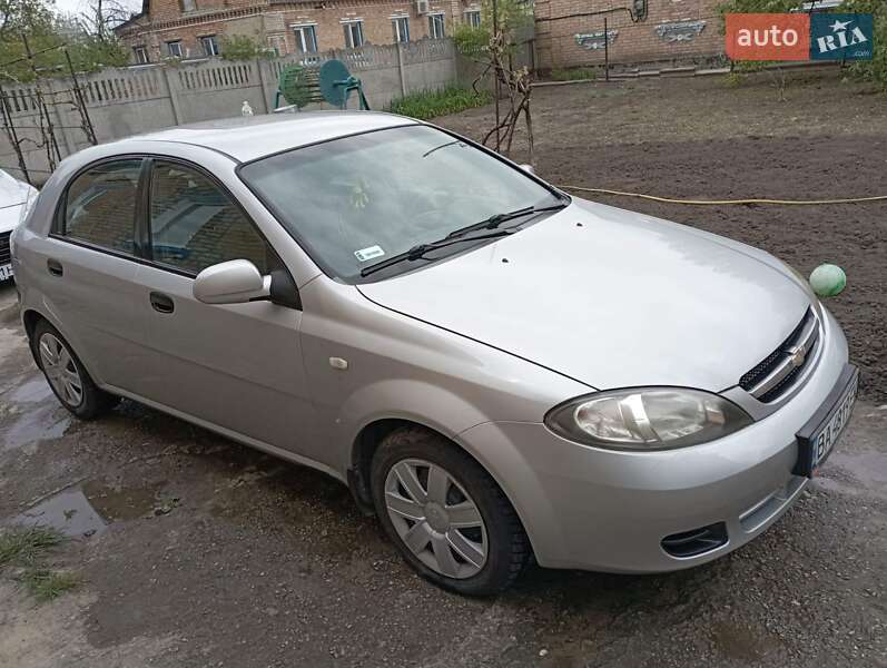 Хетчбек Chevrolet Lacetti 2004 в Кропивницькому