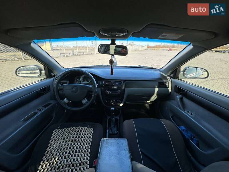 Седан Chevrolet Lacetti 2007 в Львові
