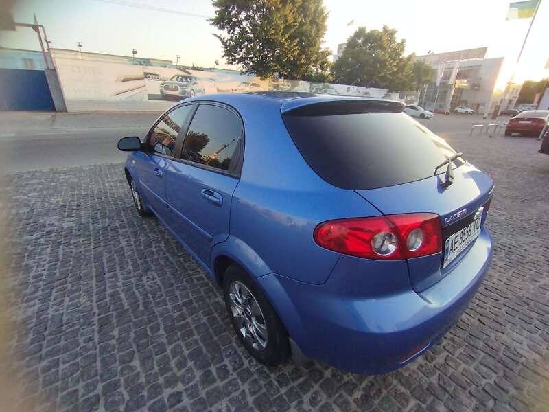Хетчбек Chevrolet Lacetti 2007 в Дніпрі