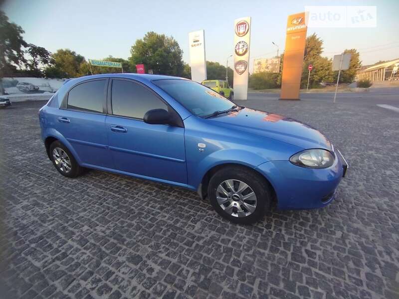 Хетчбек Chevrolet Lacetti 2007 в Дніпрі