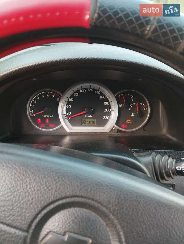 Седан Chevrolet Lacetti 2004 в Києві