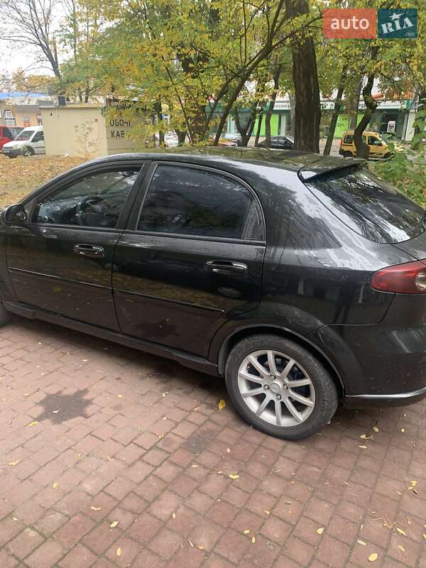 Хэтчбек Chevrolet Lacetti 2007 в Запорожье