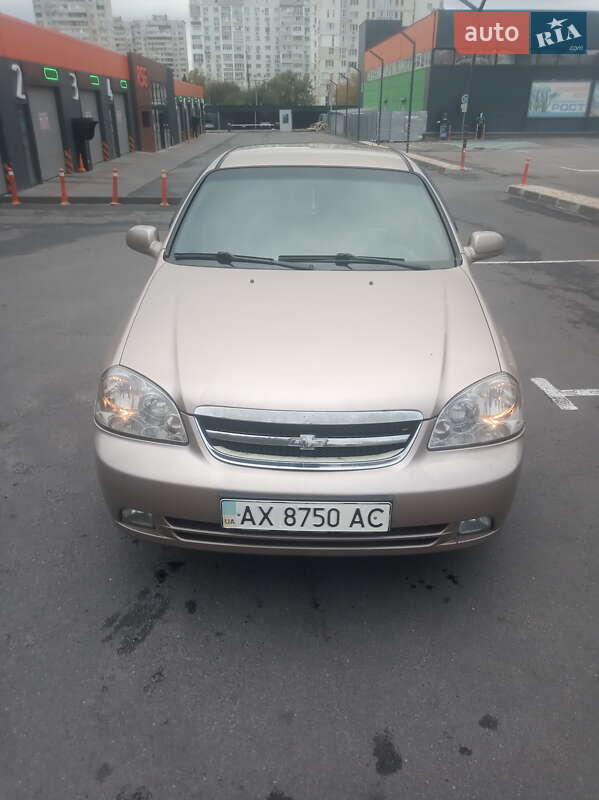 Седан Chevrolet Lacetti 2004 в Харкові