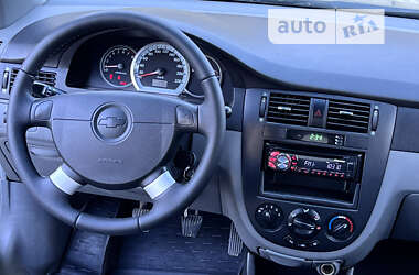 Седан Chevrolet Lacetti 2011 в 
