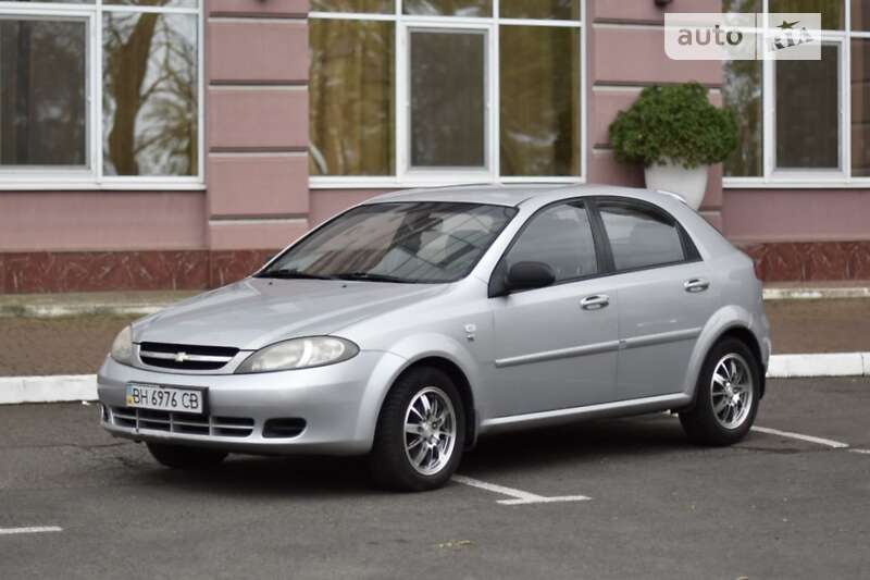 Хэтчбек Chevrolet Lacetti 2008 в 