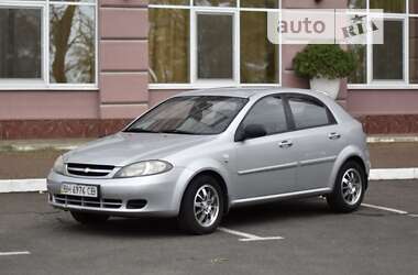 Хэтчбек Chevrolet Lacetti 2008 в 