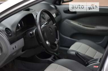 Хэтчбек Chevrolet Lacetti 2008 в 