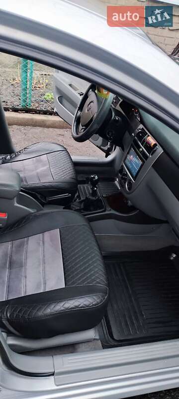 Седан Chevrolet Lacetti 2005 в Павлограде фото 12 Седан Chevrolet Lacetti 2005 в Павлограде