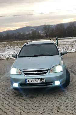 Универсал Chevrolet Lacetti 2004 в Сваляве