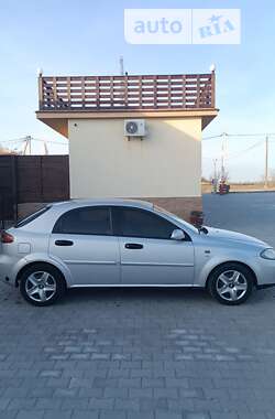 Хетчбек Chevrolet Lacetti 2006 в Южному